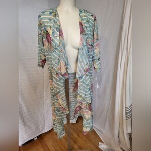 NEW Lularoe Shirley Floral Kimono, Size Small